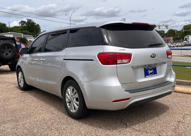 Kia Sedona Vehicle Image 07