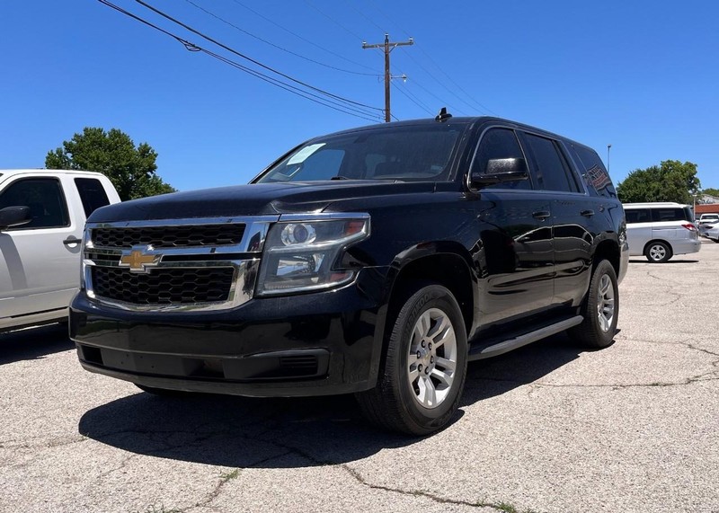 Chevrolet Tahoe Vehicle Image 02