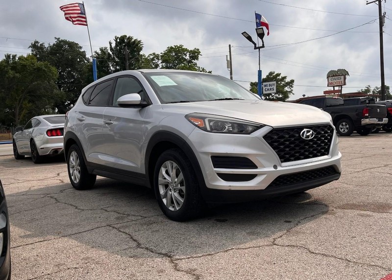 Hyundai Tucson Vehicle Image 03