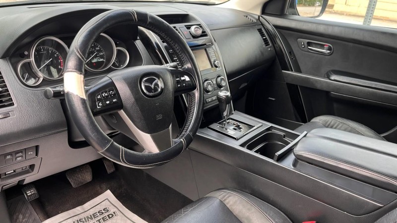 Mazda CX-9 Vehicle Image 05