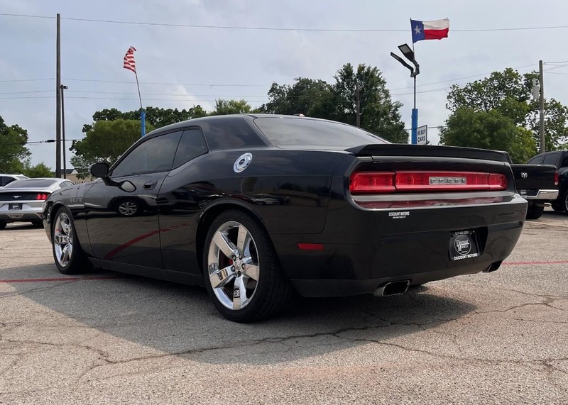 Dodge Challenger Vehicle Image 07