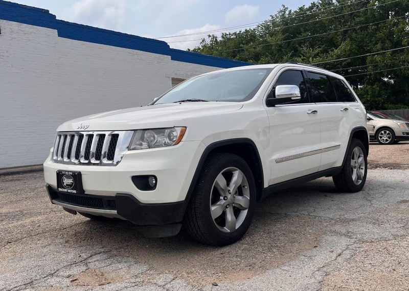 Jeep Grand Cherokee Vehicle Image 02