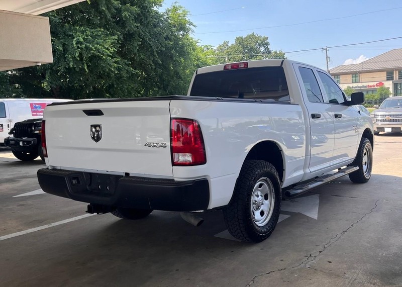 Ram 1500 Classic Vehicle Image 04