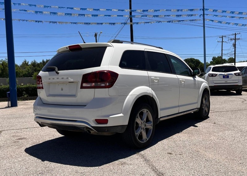 Dodge Journey Vehicle Image 03