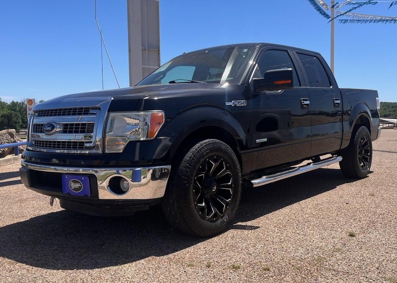Ford F-150 Vehicle Image 02