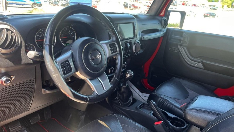 Jeep Wrangler Vehicle Image 05