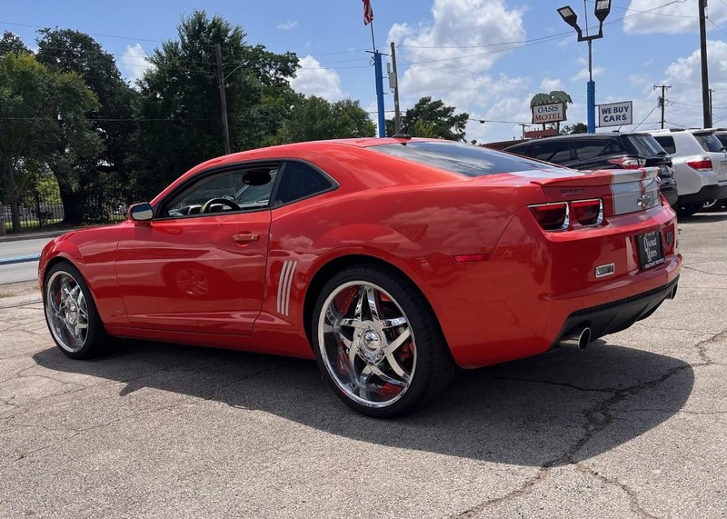 Chevrolet Camaro Vehicle Image 07