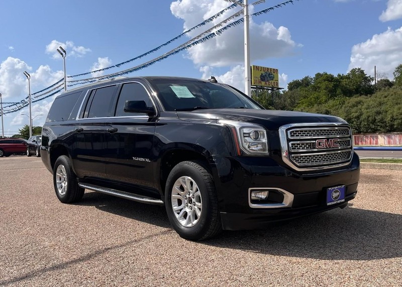 GMC Yukon XL Vehicle Image 03