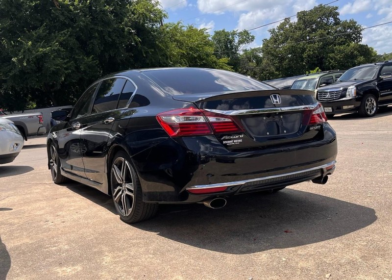 Honda Accord Sedan Vehicle Image 07