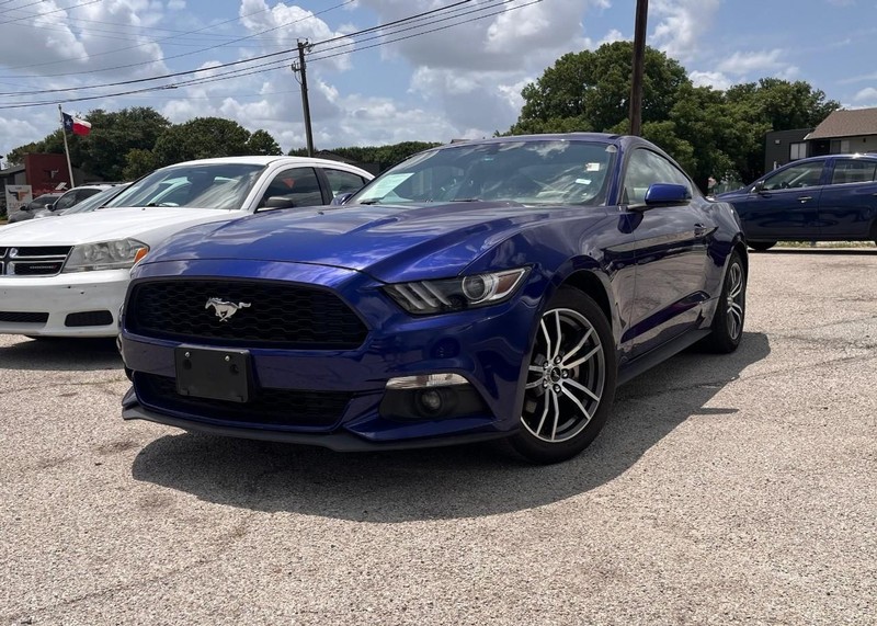 Ford Mustang Vehicle Image 02