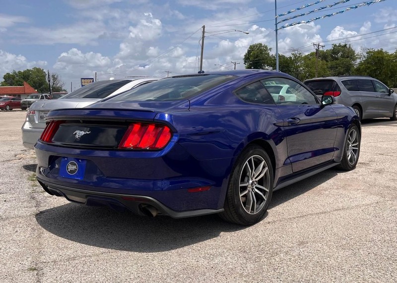Ford Mustang Vehicle Image 04