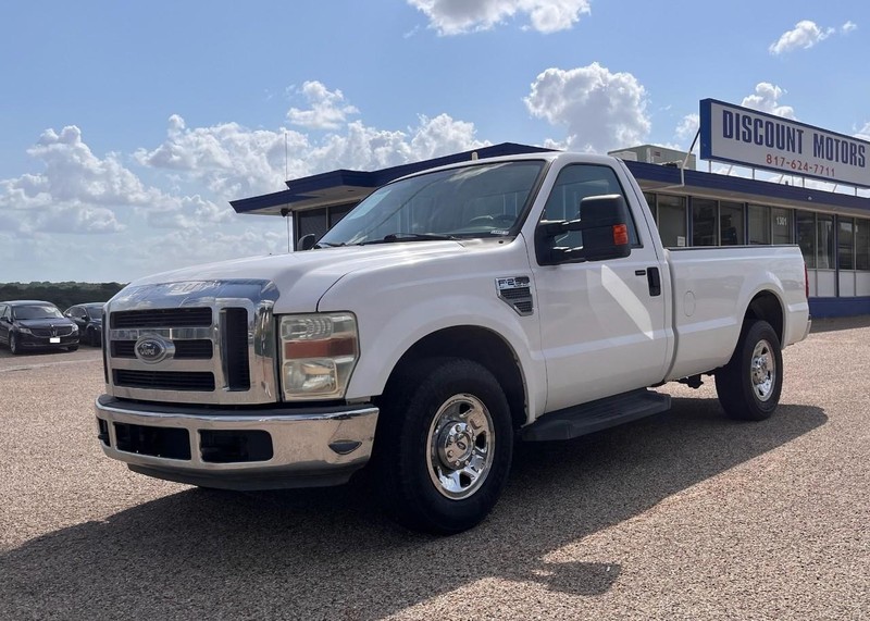 Ford Super Duty F-250 SRW Vehicle Image 02