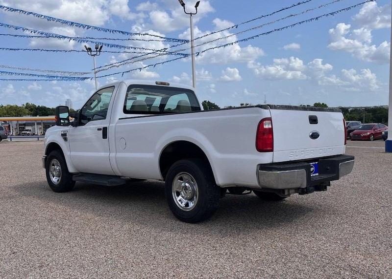 Ford Super Duty F-250 SRW Vehicle Image 07