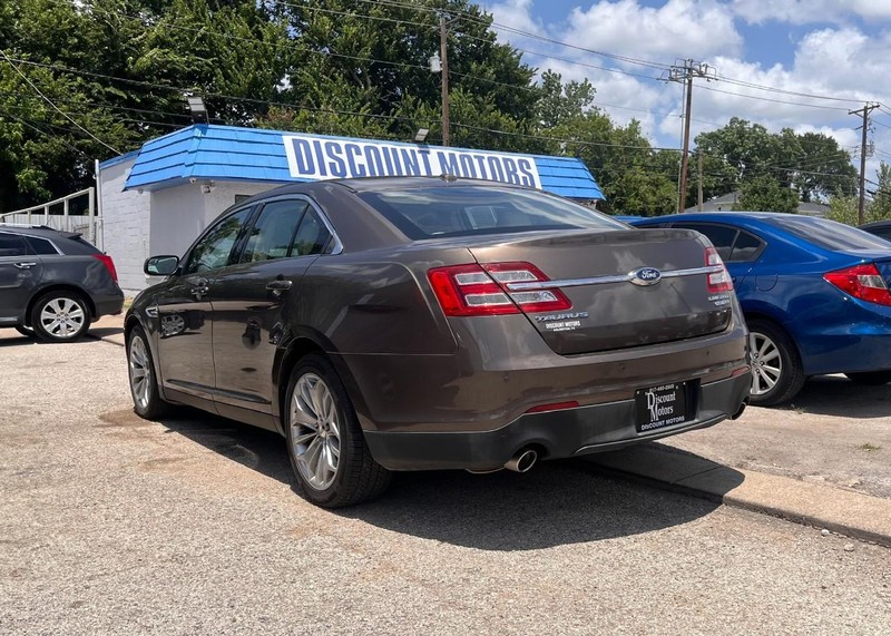 Ford Taurus Vehicle Image 07
