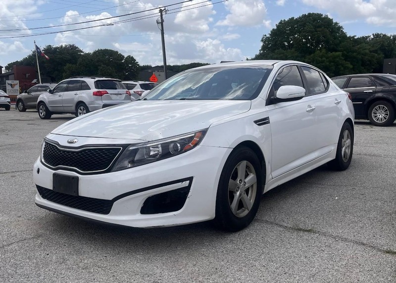 Kia Optima Vehicle Image 02