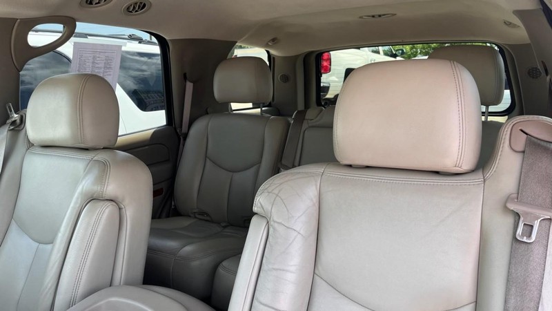 Chevrolet Tahoe Vehicle Image 06