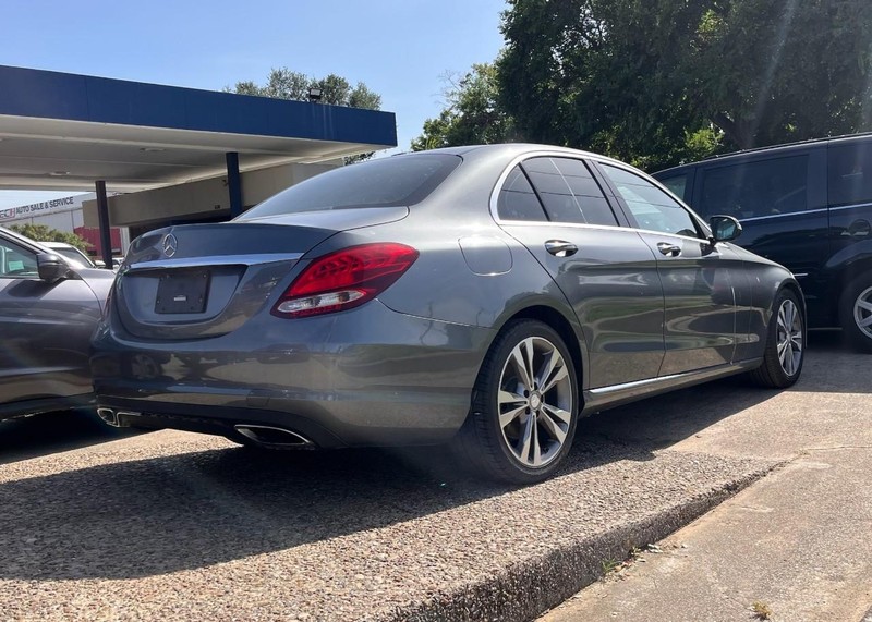 Mercedes-Benz C-Class Vehicle Image 04