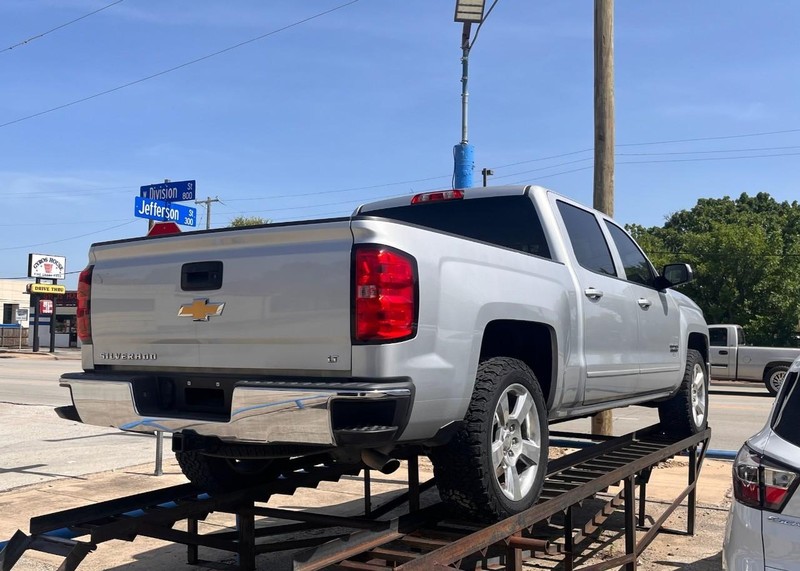 Chevrolet Silverado 1500 Vehicle Image 04