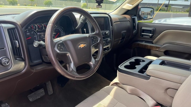 Chevrolet Silverado 1500 Vehicle Image 05
