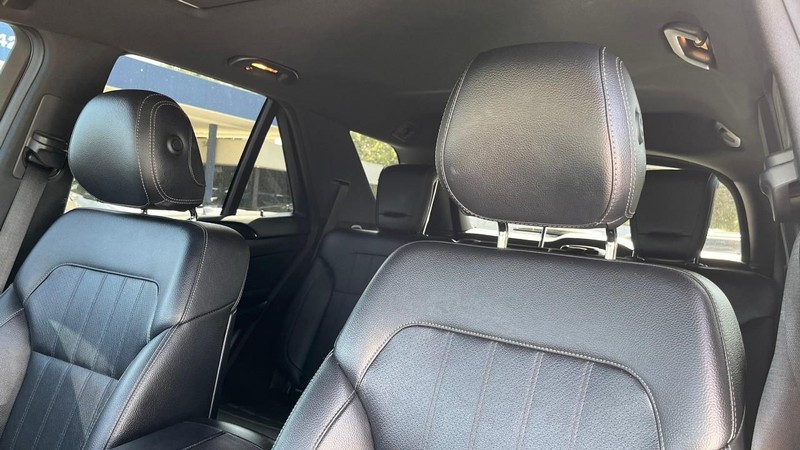 Mercedes-Benz GLE Vehicle Image 06