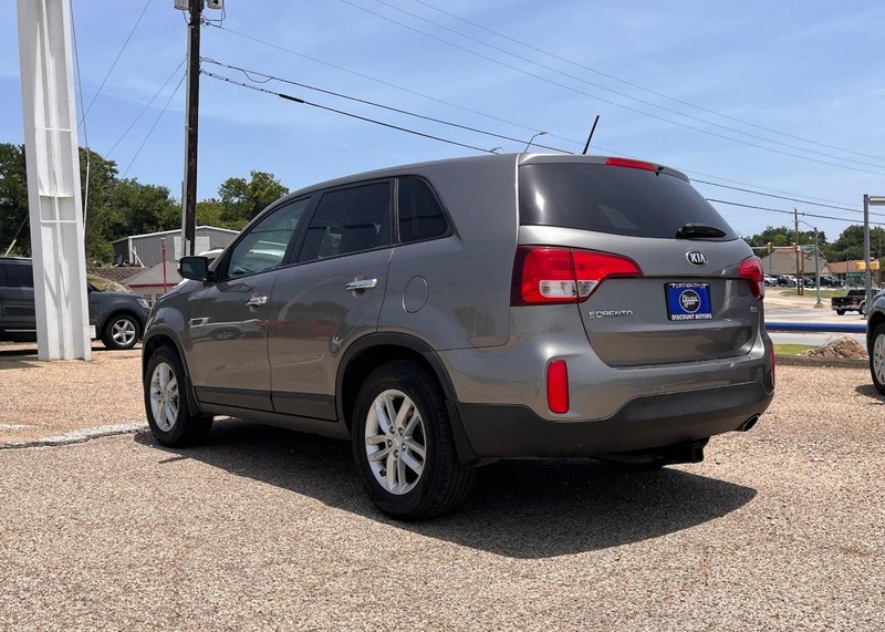 Kia Sorento Vehicle Image 07