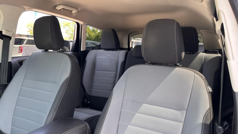 Ford Escape Vehicle Image 06