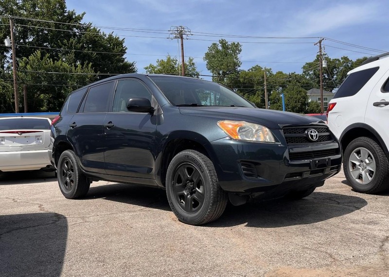Toyota RAV4 Vehicle Image 03