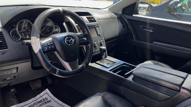 Mazda CX-9 Vehicle Image 05