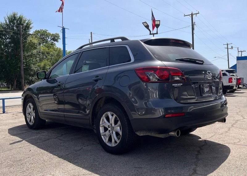 Mazda CX-9 Vehicle Image 07