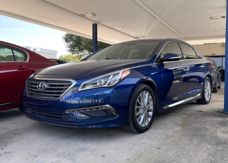 Hyundai Sonata Vehicle Image 02