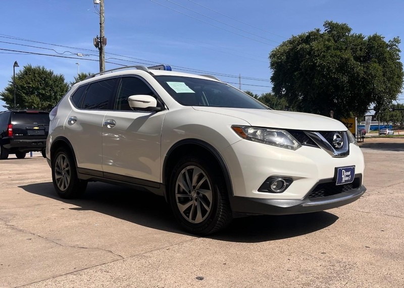 Nissan Rogue Vehicle Image 03