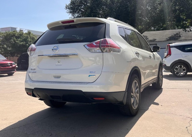 Nissan Rogue Vehicle Image 04