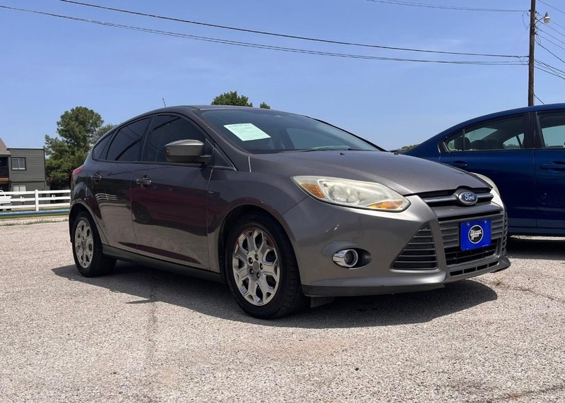 Ford Focus Vehicle Image 03