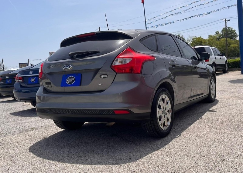 Ford Focus Vehicle Image 04