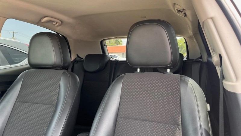 Buick Encore Vehicle Image 06