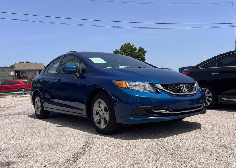 Honda Civic Sedan Vehicle Image 03
