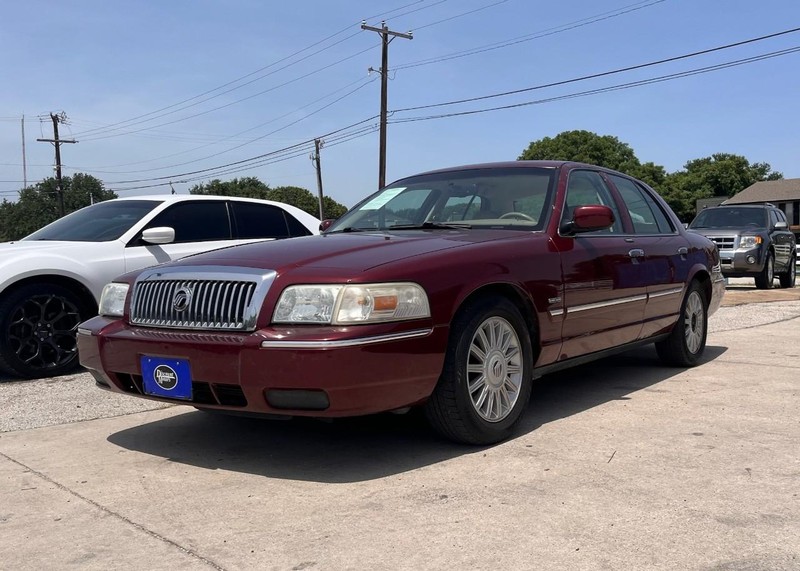 Mercury Grand Marquis Vehicle Image 02