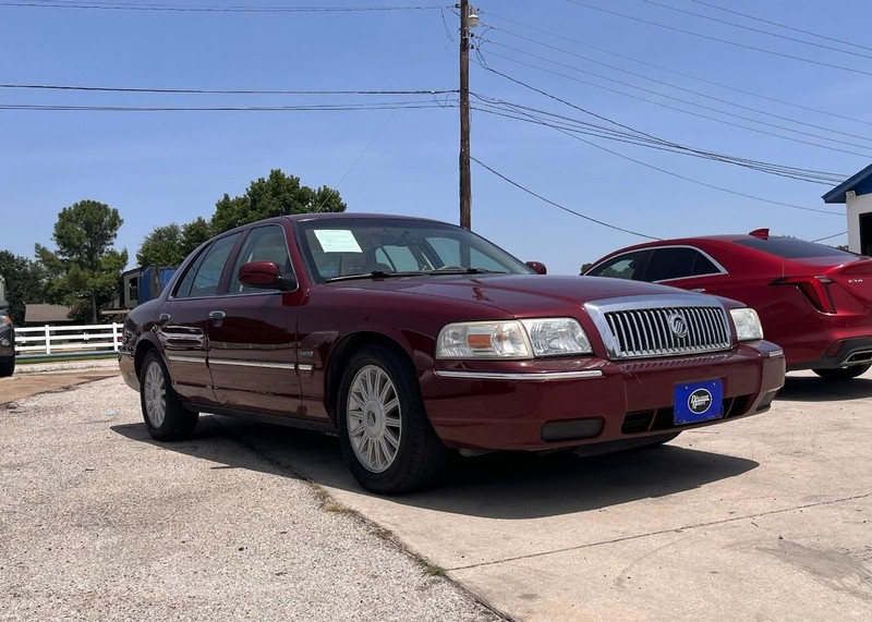 Mercury Grand Marquis Vehicle Image 03