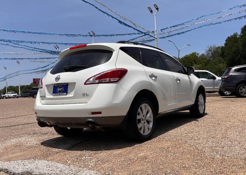Nissan Murano Vehicle Image 04