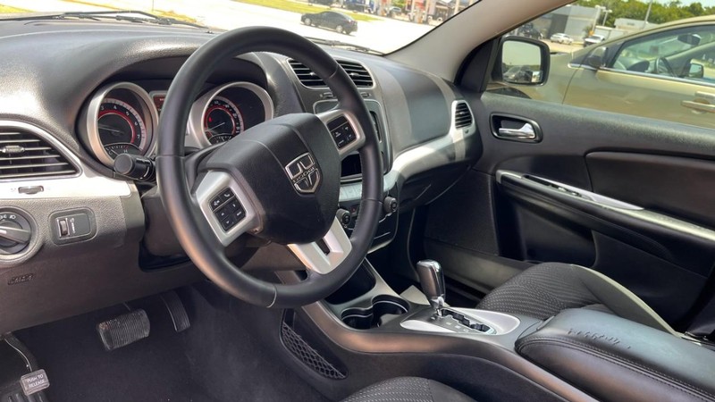 Dodge Journey Vehicle Image 05