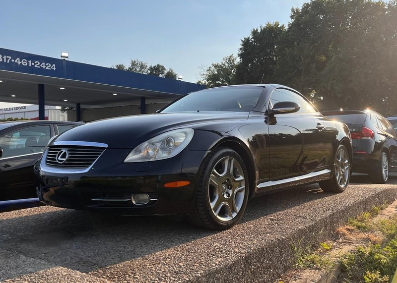 Lexus SC 430 Vehicle Image 02