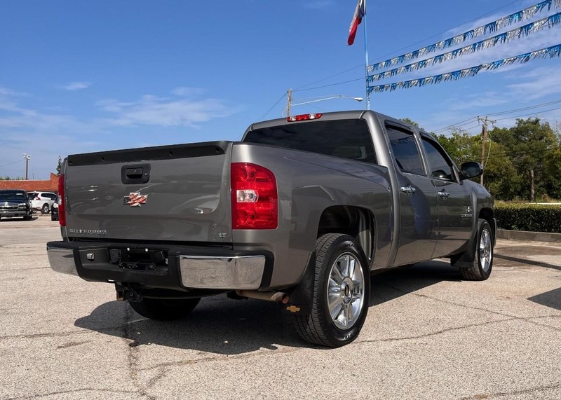 Chevrolet Silverado 1500 Vehicle Image 04