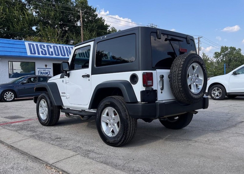 Jeep Wrangler Vehicle Image 07