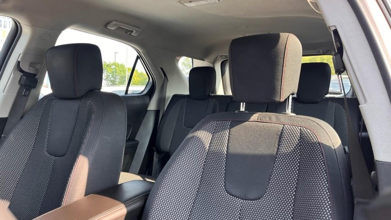 Chevrolet Equinox Vehicle Image 06