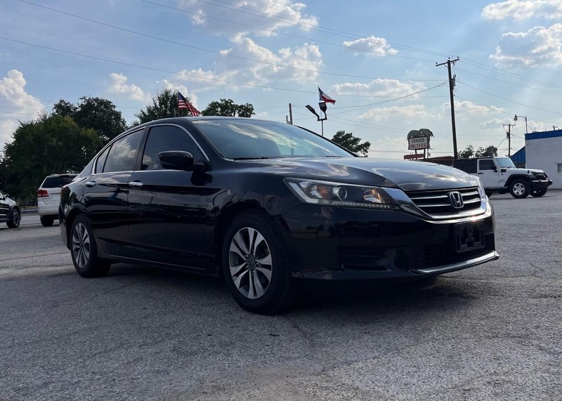 Honda Accord Sedan Vehicle Image 03
