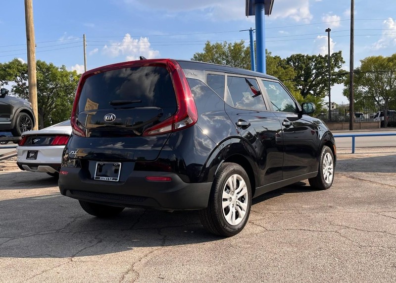 Kia Soul Vehicle Image 04