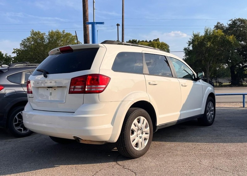 Dodge Journey Vehicle Image 03