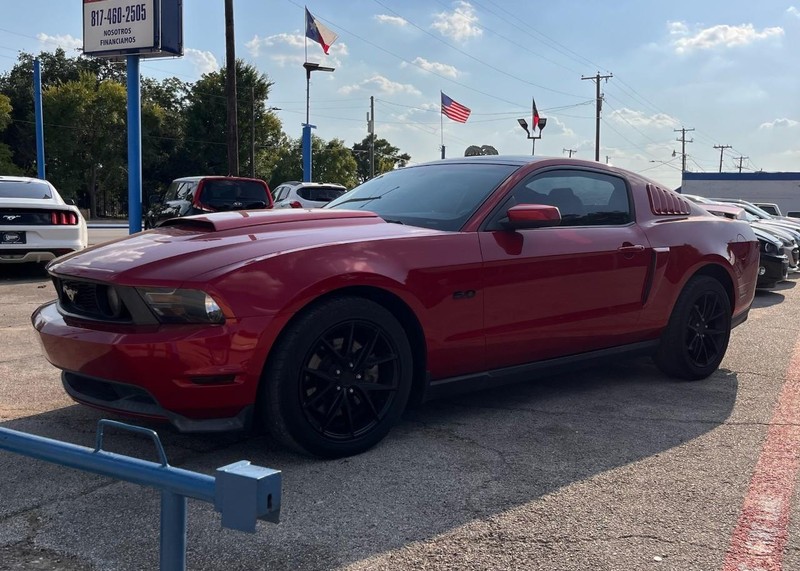 Ford Mustang Vehicle Image 02