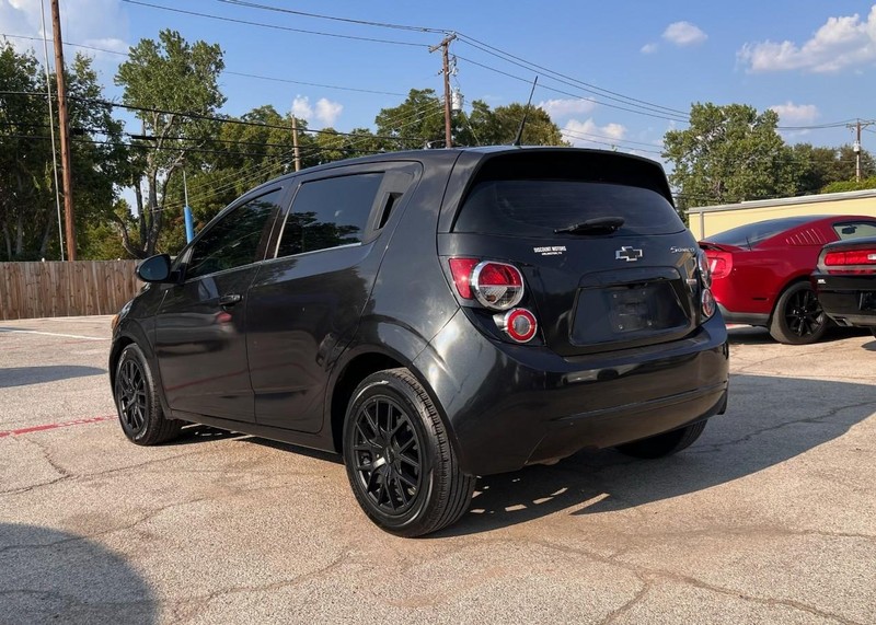 Chevrolet Sonic Vehicle Image 07