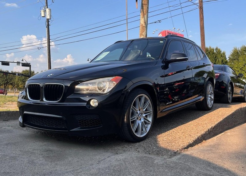 BMW X1 Vehicle Image 02